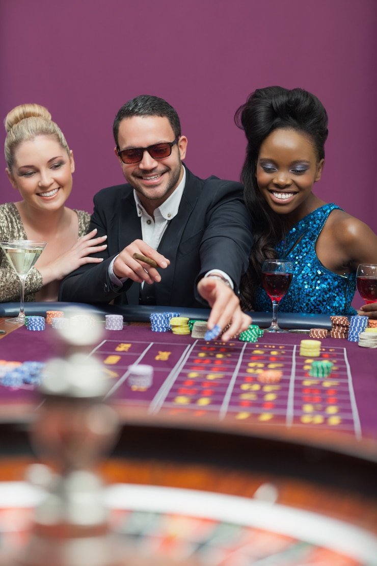 Antarmuka aplikasi mobile bolabet189 menampilkan sportsbook dan live dealer